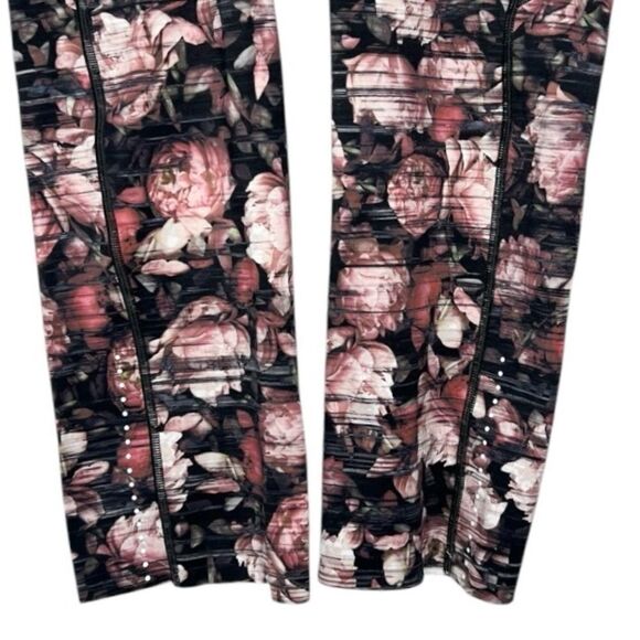 lululemon Womens 4 Peony Multi Fast & Free Crop Leggings - Picture 4 of 7